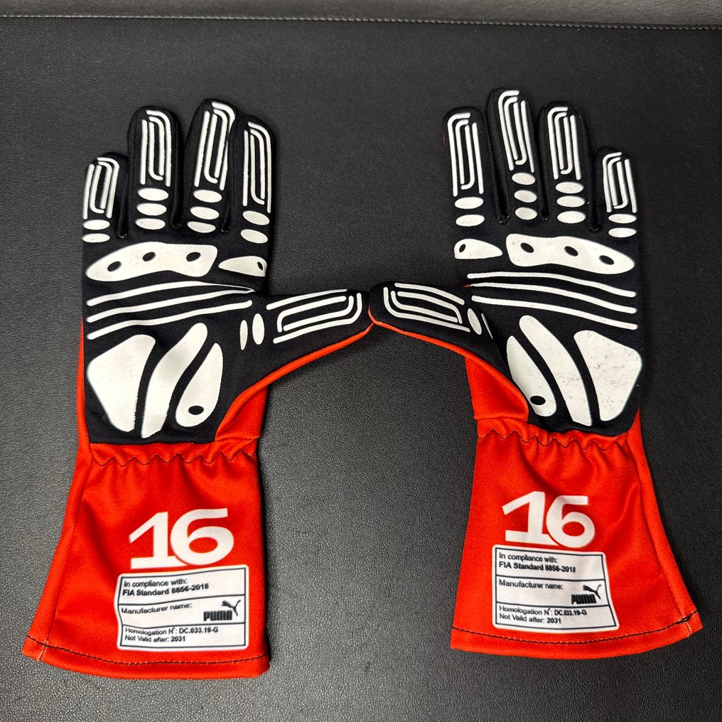 Ferrari - Formula 1 - Charles Leclerc - 2024 - Luvas réplicas  #3.2