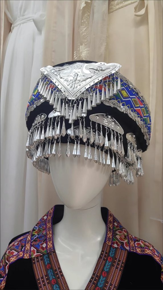 ethnic hat - Miao - China  (No reserve price) #1.0