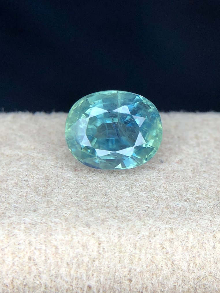 沒有保留價 - 1 pcs  藍色, 綠色 藍寶石  - 1.77 ct - 國際有色寶石協會 (ICA GemLab) - 精彩作品#69 #1.0