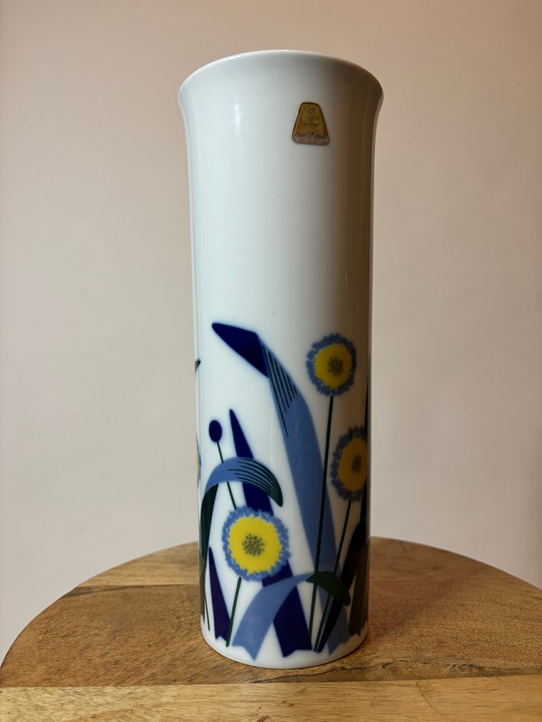 AK Kaiser - Vase  - Porcelain #1.0