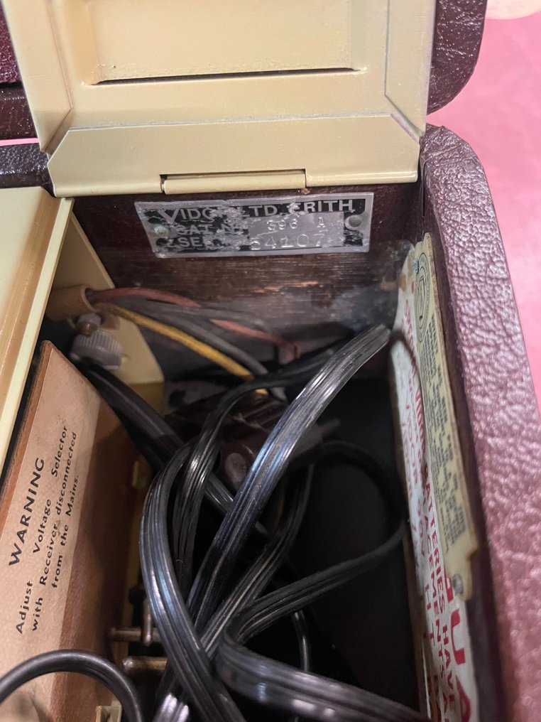 Vidor - CN 396A 便攜式收音機 #4.3