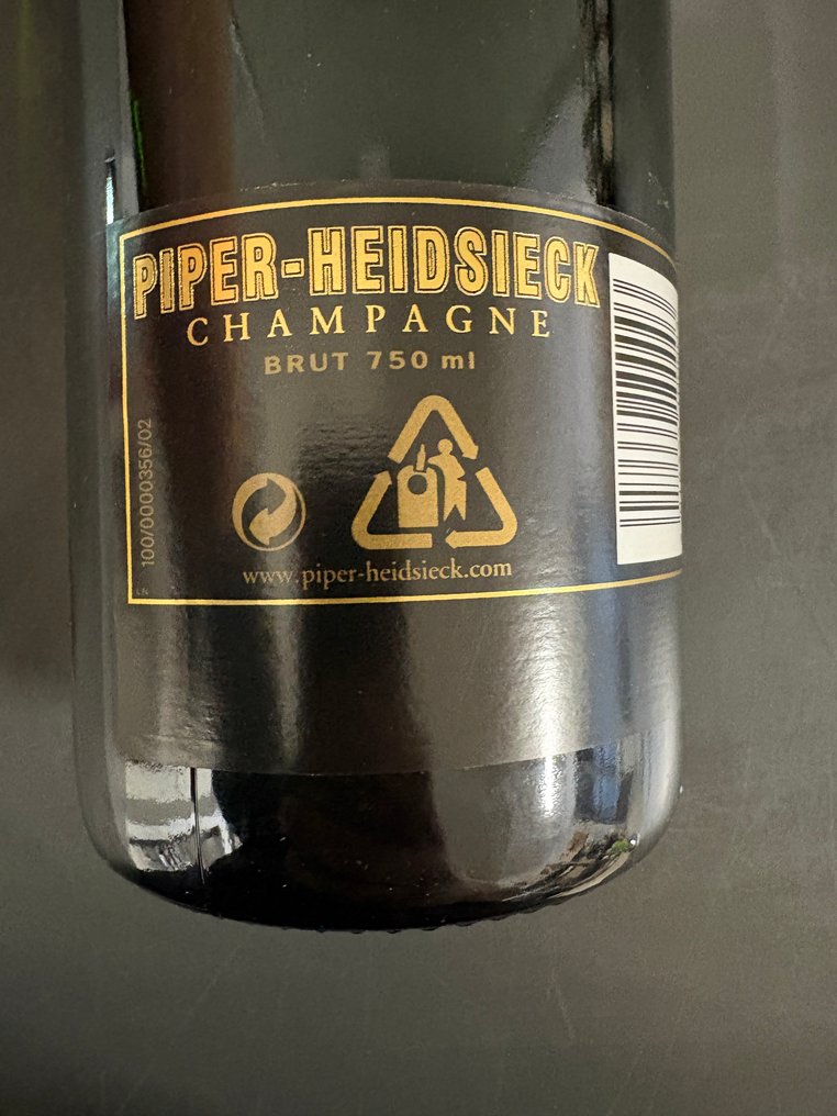 Piper Heidsieck, Brut ('90s) - Champagne - 5 Pullot (0.7 L) #4.3