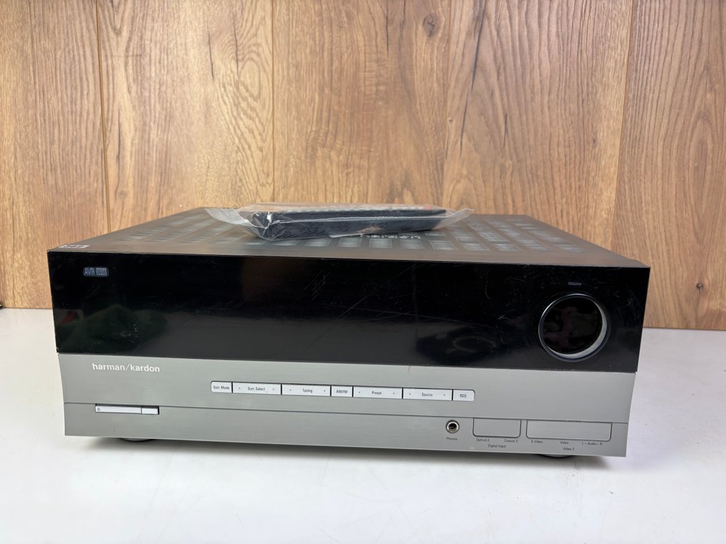 Harman Kardon - AVR-137 - Solid state multi-channel receiver #4.3