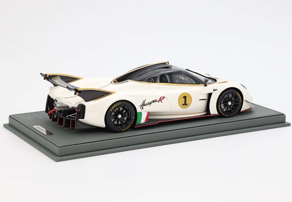 BBR 1:18 - Modell sportsbil - Pagani Huayra R Bianco Benny-tetto carbon lucido - P182218H #2.1