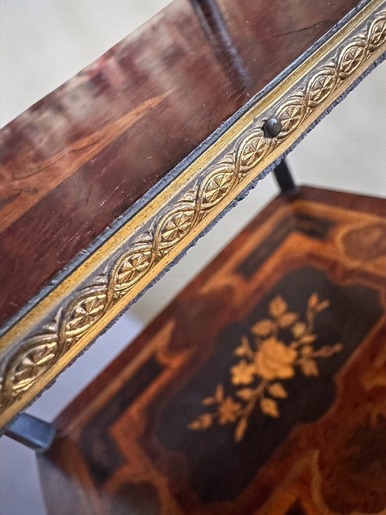 作摆设的小桌子 - 19e - Marqueterie florale, 镀金黄铜 - Sellette Napoléon III #4.3