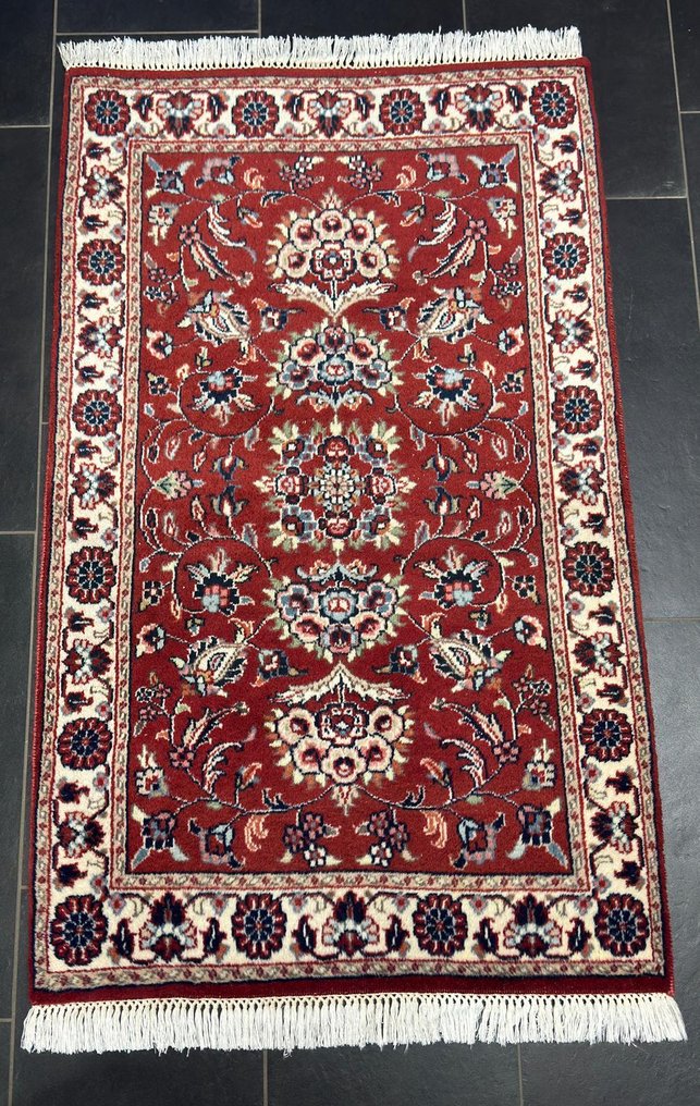 Teppich - 125 cm - 76 cm - Professionell gereinigt  #1.0