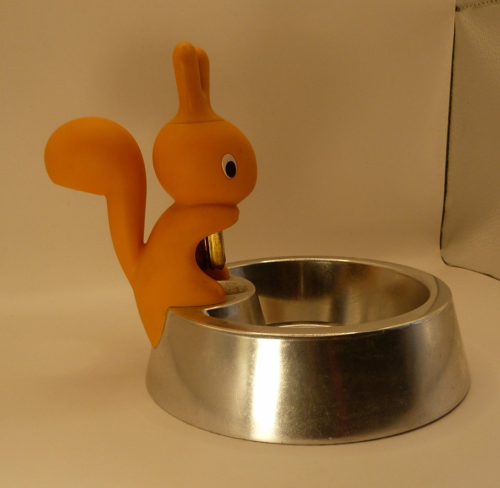 Alessi - Stefano Giovannoni - Nutcracker -  Nutty The Cracker - Resin, Aluminium #4.3