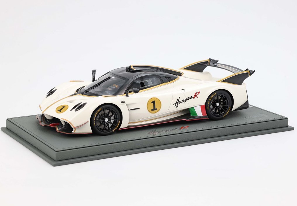 BBR 1:18 - Modell sportsbil - Pagani Huayra R Bianco Benny-tetto carbon lucido - P182218H #1.0