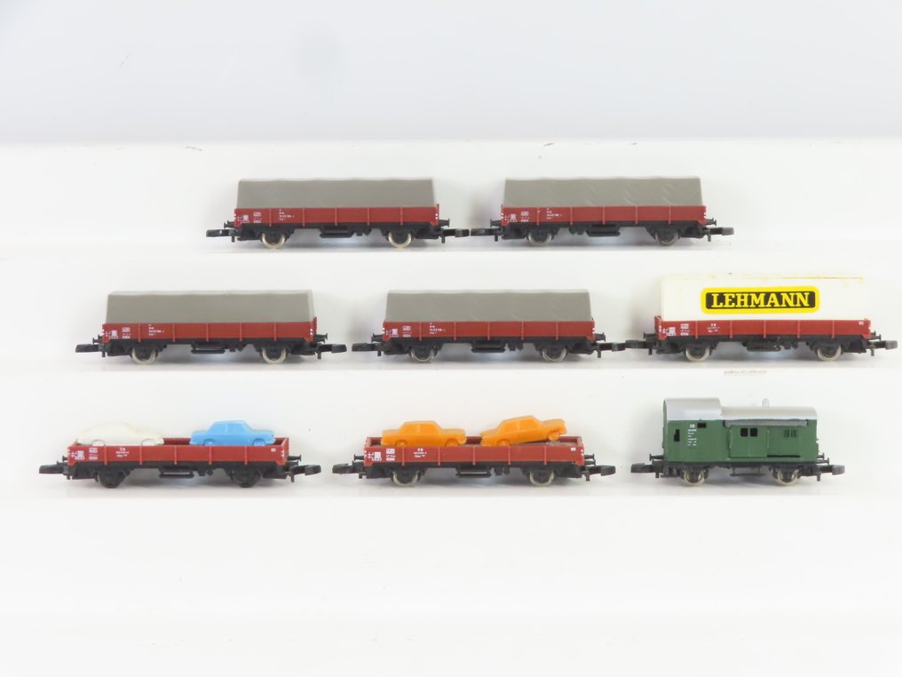Märklin Z - 8609/8610/8615/8616/8665 - Τρένο μοντελισμού μεταφοράς εμπορευμάτων (8) - 8x 2-αξονικά φορτηγά βαγόνια με διάφορα φορτία. - DB #1.0