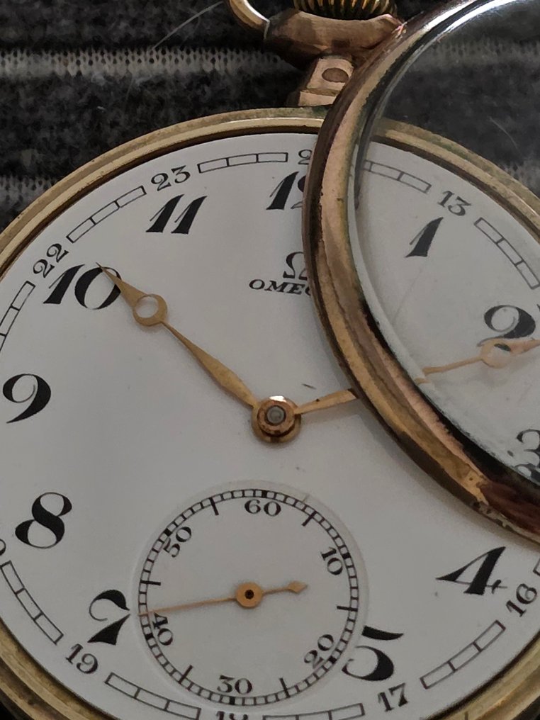 Omega - 8342324 - 1900-1949 #3.2