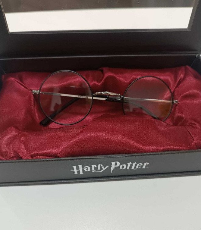 Harry Potter -  - 电影道具 哈利·波特的眼镜，来自哈利·波特系列。 #1.0