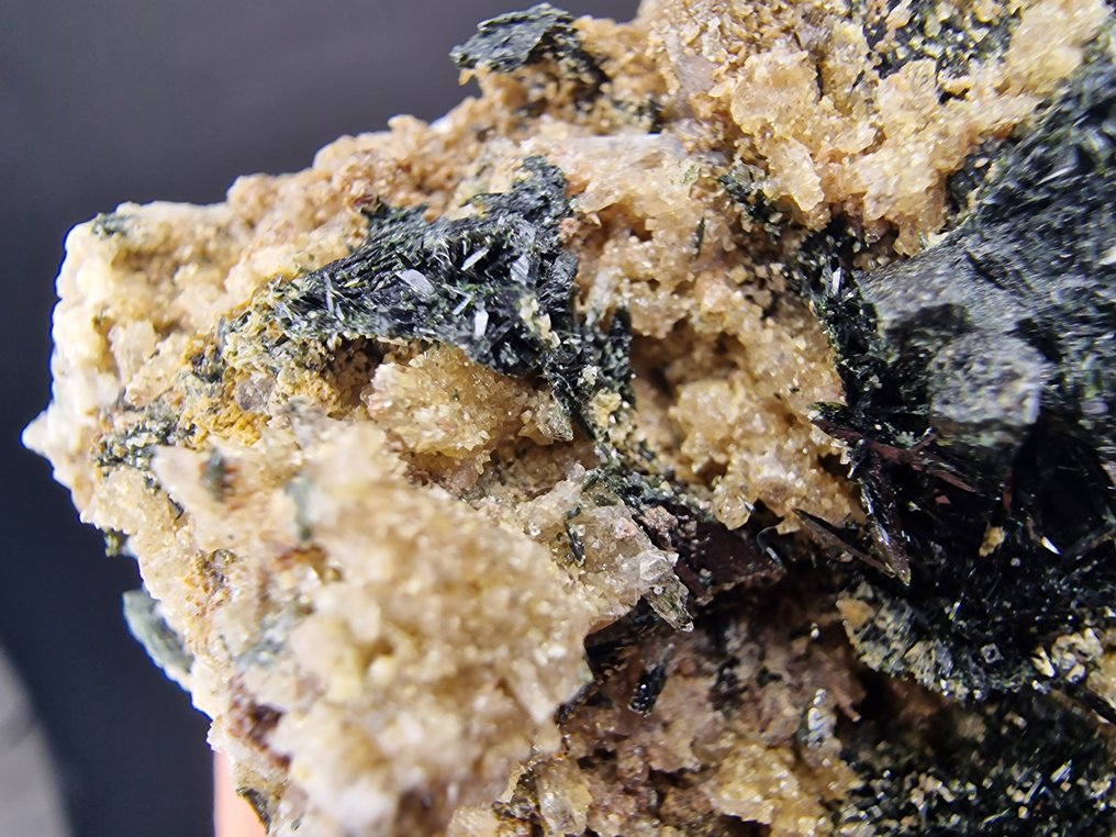 Epidydymite σπάνιο Egirine, pyrochlor - Ύψος: 85 mm - Πλάτος: 70 mm- 198 g - (1) #3.2