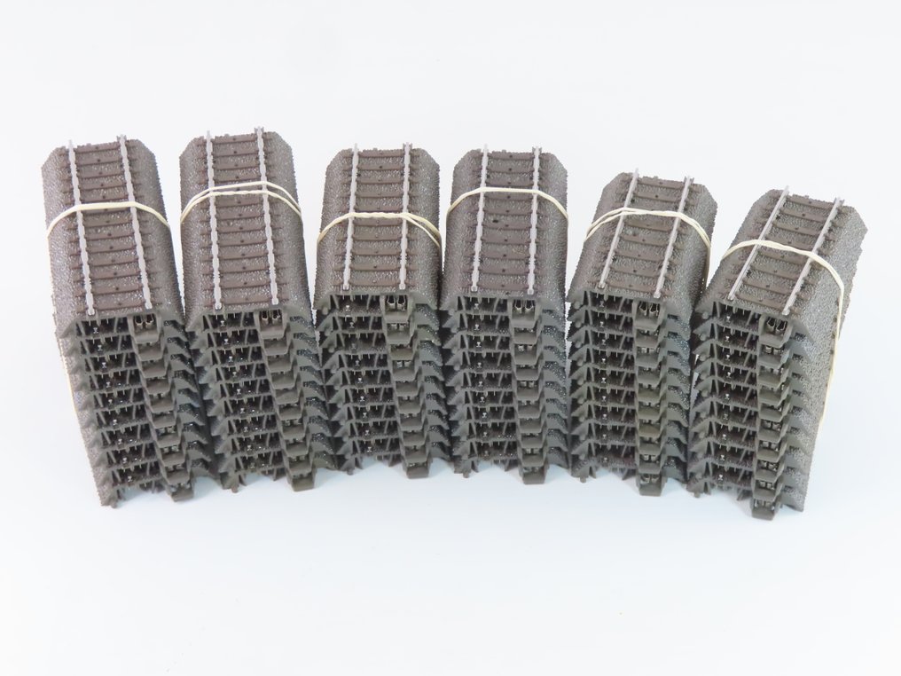 Märklin H0 - 24094/24077/24064 - Γραμμές τρένου μοντελισμού (60) - 60 τεμαχίων ράγες με ευθείες τμημάτων γραμμής, C-rail. #1.0