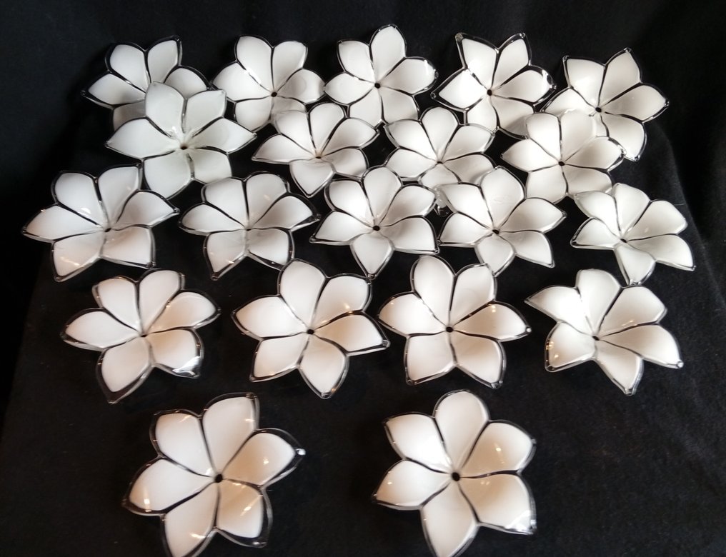 Decorative ornament (20) - handmade blown glass - Italy #1.0