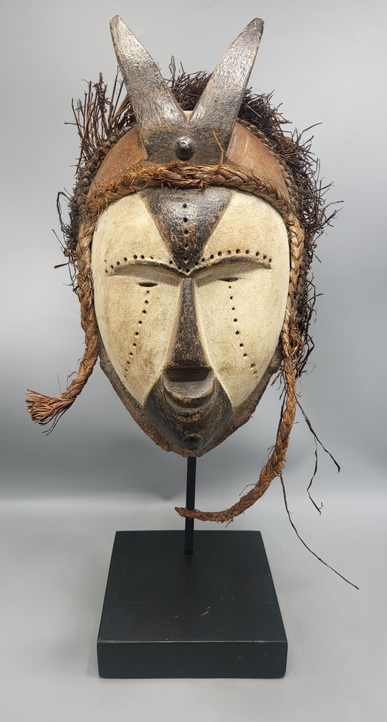 Mask - Gabon  (No reserve price) #1.0