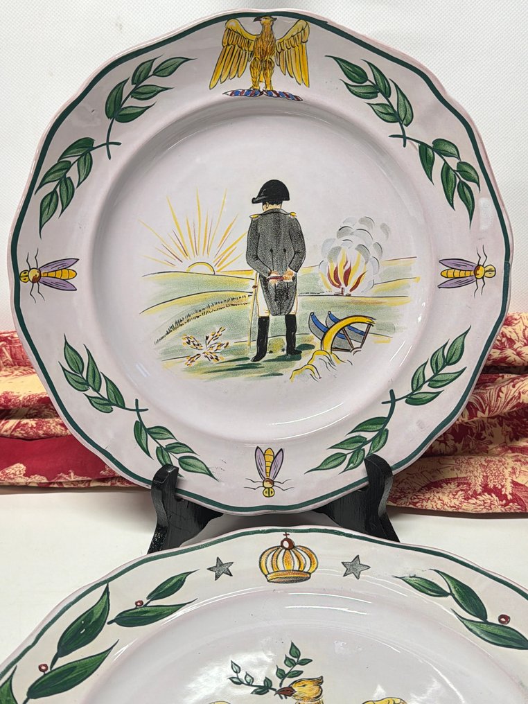 Longwy - Plato de pared (2) - Loza creamware #1.0