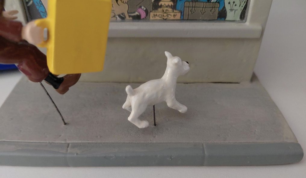 Tintin - 1 Αντικείμενο Moulinsart 46935 - Τίντιν και Μιλού μπροστά στο κατάστημα αντίκες - 2001 #3.2