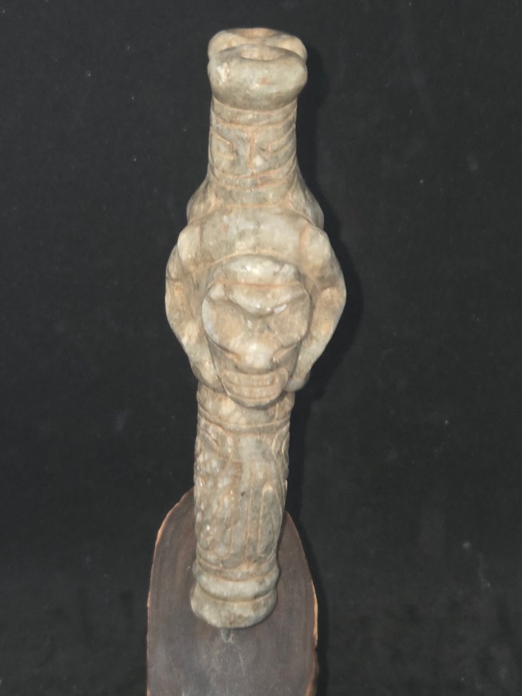 泰诺文化：小安的列斯群岛和大安的列斯群岛 pierre 可可巴吸入器，具有动物造型装饰 - 16 cm #1.0