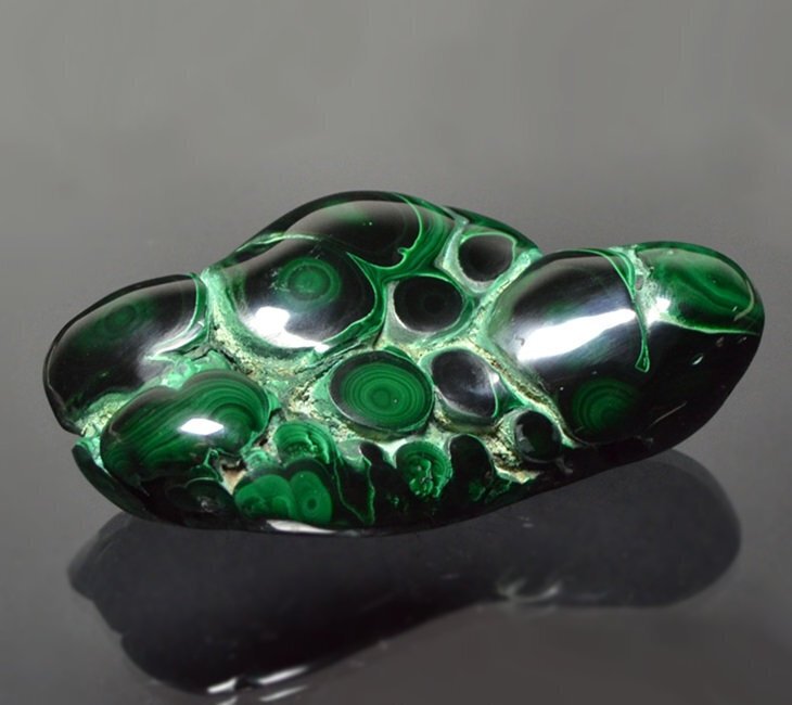 Γυαλισμένος μαλαχίτης Δείγμα - Ύψος: 6 cm - Πλάτος: 11 cm- 465 g #2.1