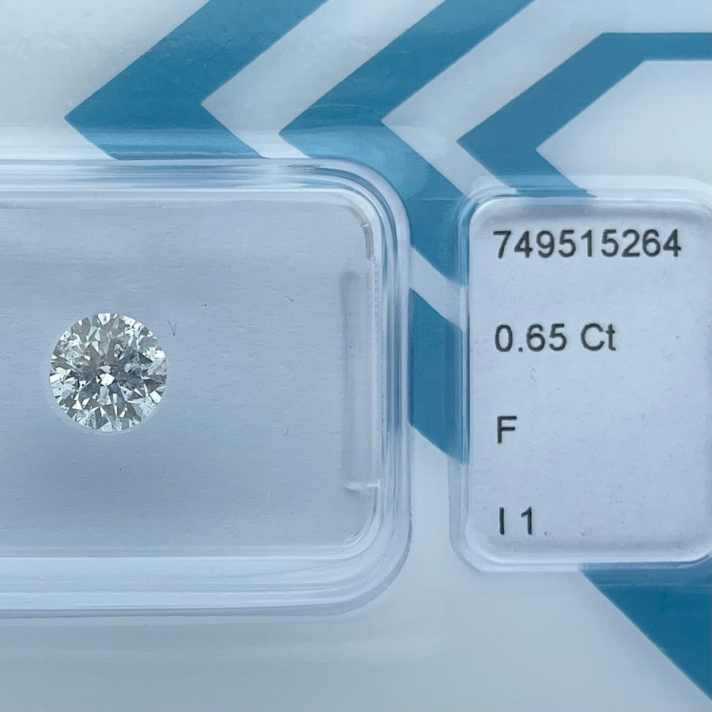 没有保留价 - 1 pcs 钻石  (天然)  - 0.65 ct - 圆形 - F - I1 内含一级 - 国际宝石研究院（IGI） #1.0