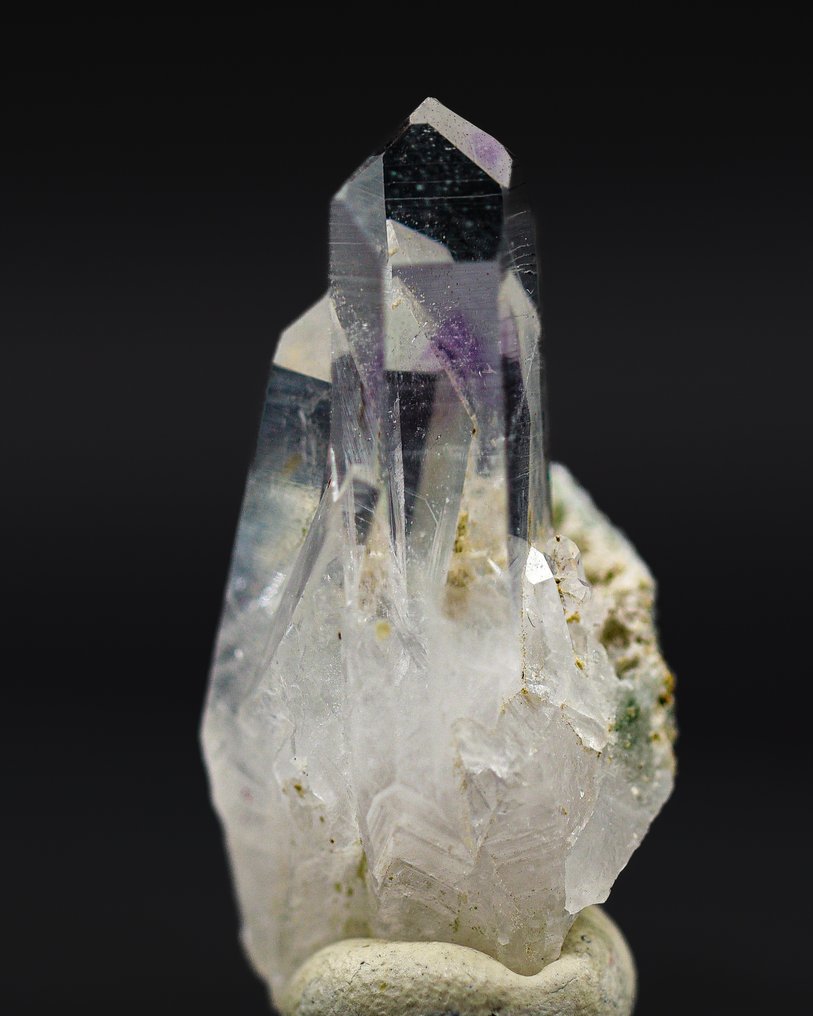 Πίνακας χαλαζία διπλής κορυφής, υψηλής ποιότητας 52,90 CT • Χωρίς ελάχιστη τιμή - Ύψος: 40 mm - Πλάτος: 19 mm- 10.58 g - (1) #3.2