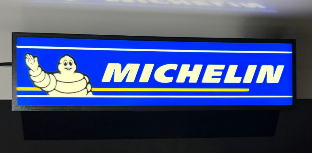 廣告人物 - 美丽的发光卡特尔米其林Bibendum - 2000-2010 #2.1