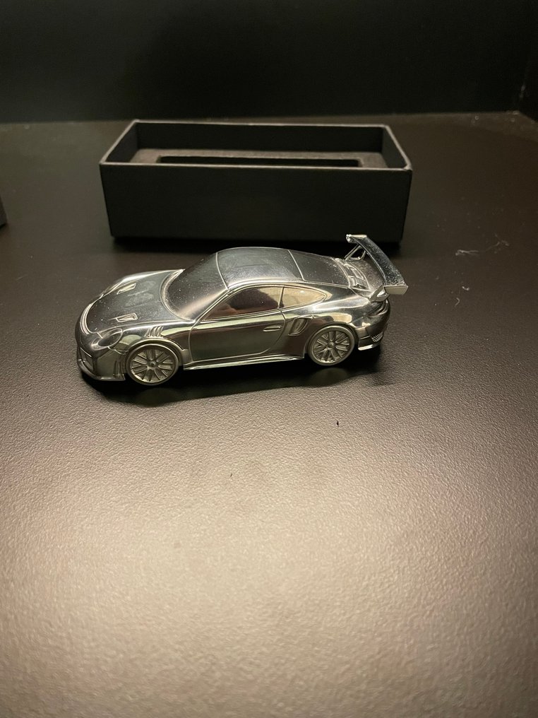 Μοντέλο αυτοκινήτου (Μεταλλικό αυτοκίνητο) - Porsche - 911 GT2 RS #1.0