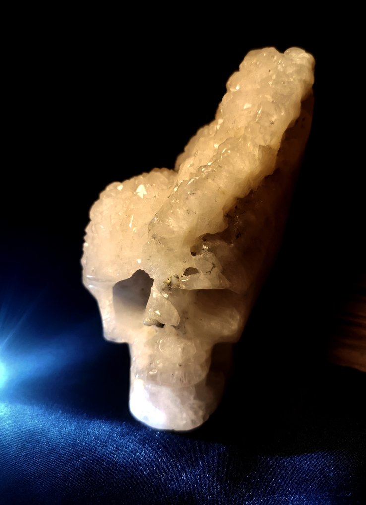 576克 11.20 x 8.50厘米 山水晶头骨 - 古老的水晶山面，细腻白色 雕刻- 576 g #2.1