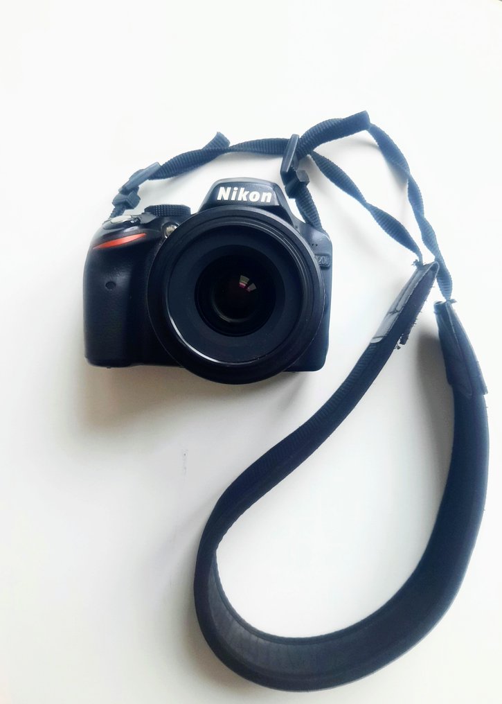 Nikon D3200 + Nikkor 35mm 數位相機 #1.0