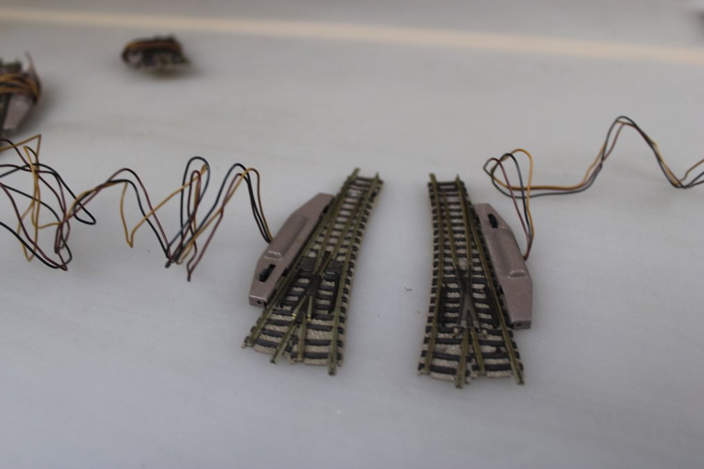 Fleischmann Piccolo N - 9178-9179-9100-9130-9135 - Γραμμές τρένου μοντελισμού (53) - Καμπύλες, ευθείες γραμμές και 4 στροφές, όλες με σταθερή βάση, οι στροφές είναι. #3.2