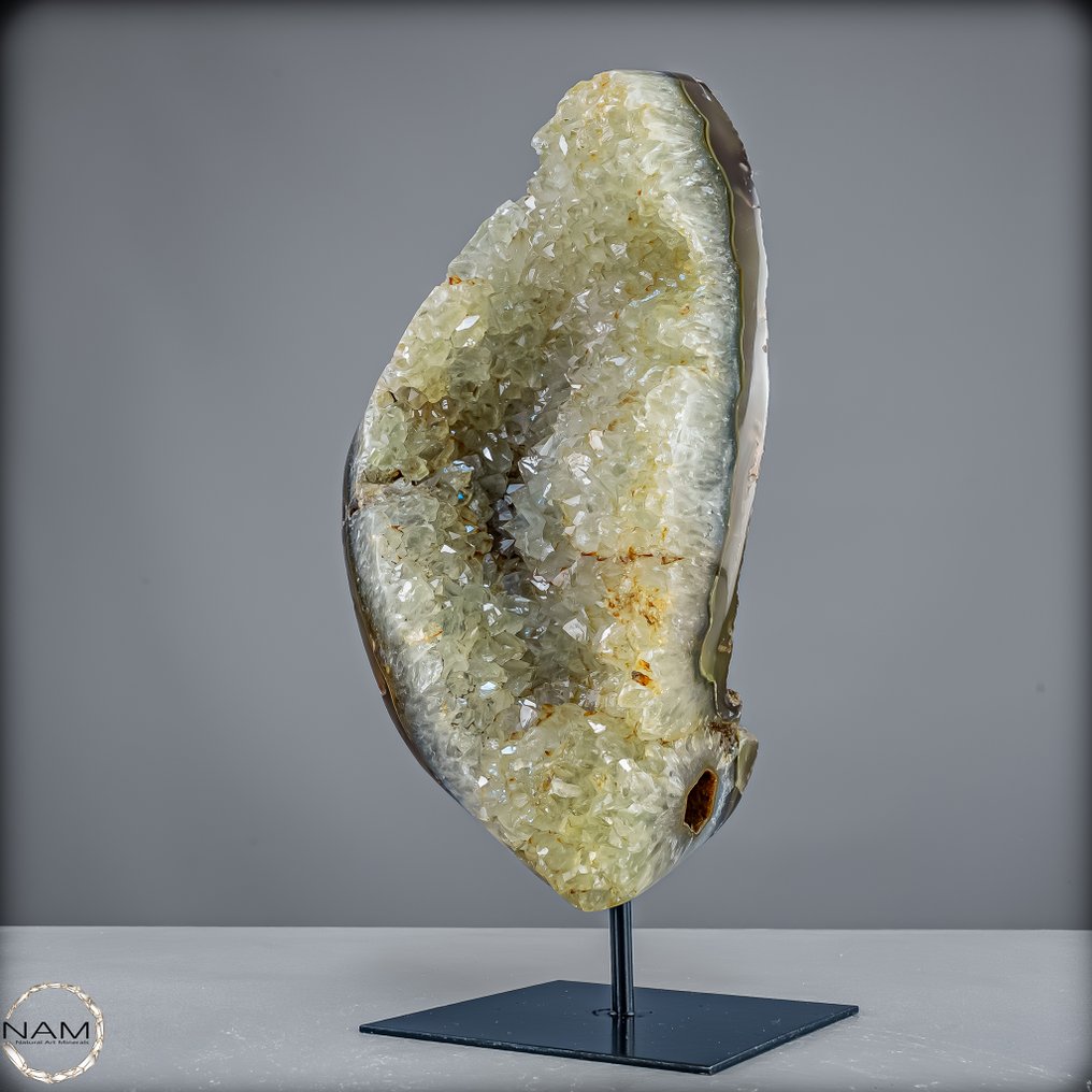 Φυσική διαφανής Prasiolith και Achat σε δίσκο πάνω σε βάση από την Ουρουγουάη. Ένα σπάνιο αριστούργημα της φύσης (3,7 kg)- 3721.57 g #2.1