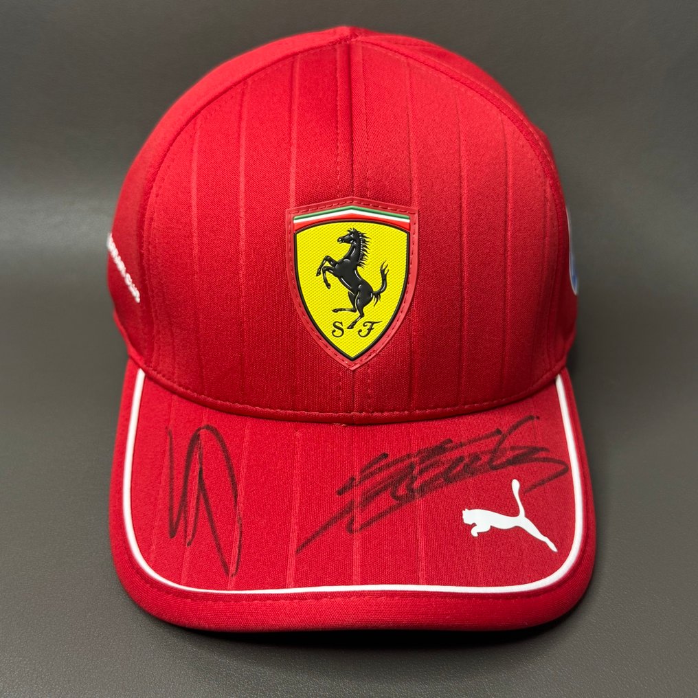 Ferrari - Formula 1 - Lewis Hamilton / Charles Leclerc - 2025 - Urheilulippis #1.0