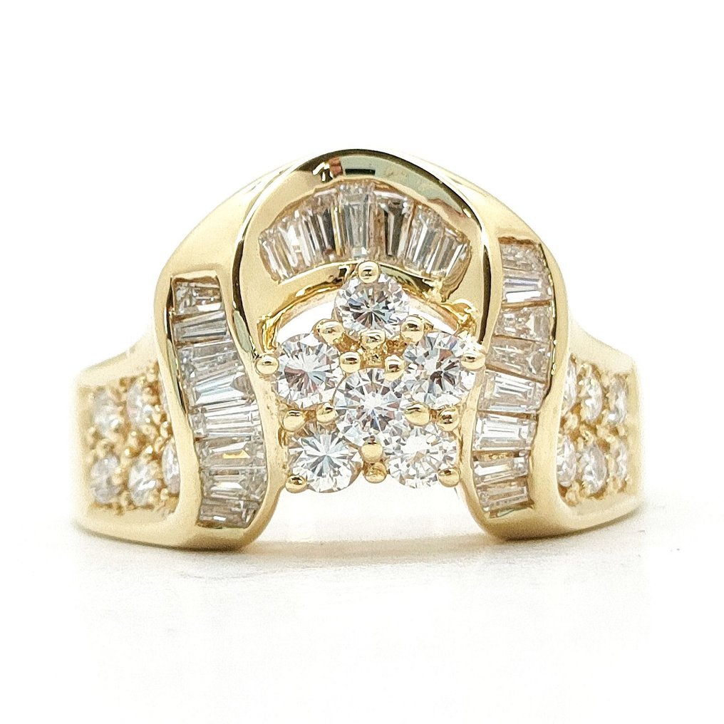 Ei pohjahintaa - Sormus - 18 kt. Keltakulta #1.0