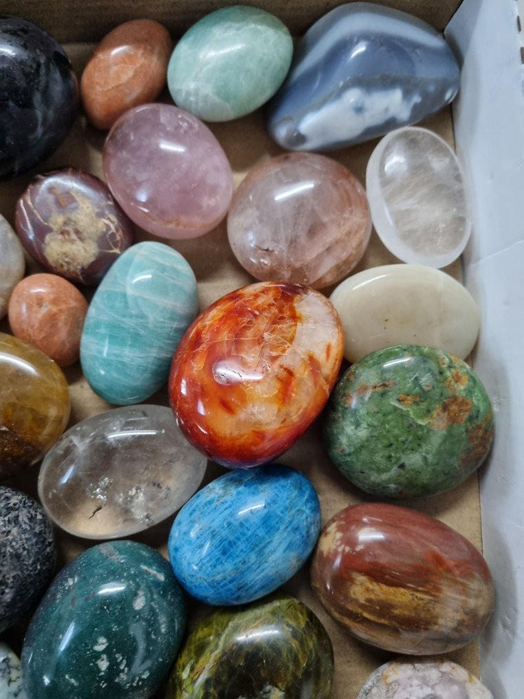 Big Lot HQ 手掌石，不同矿物，7.3 - 3.5 厘米 自由形式- 2.82 kg #3.2