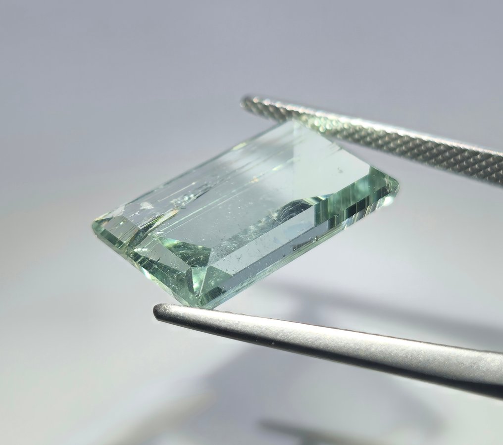 没有保留价 - 1 pcs  绿色 绿柱石  - 9.44 ct - 国际宝石研究院（IGI） #1.0