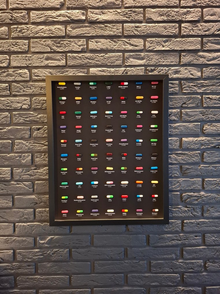 ELEMENTAL - Pills Menu - 42 x 52 cm #1.0