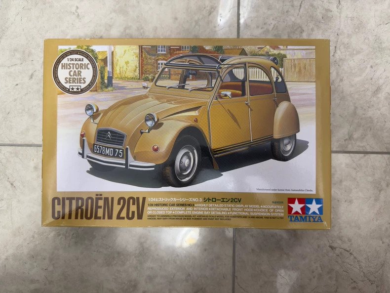 Tamiya 1:24 - 模型汽车 - Citroën 2CV #1.0