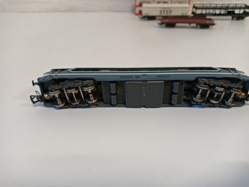 Jouef H0 - Ensemble de train (6) - BB-70002 avec 5 wagons de marchandises - SNCF #3.2