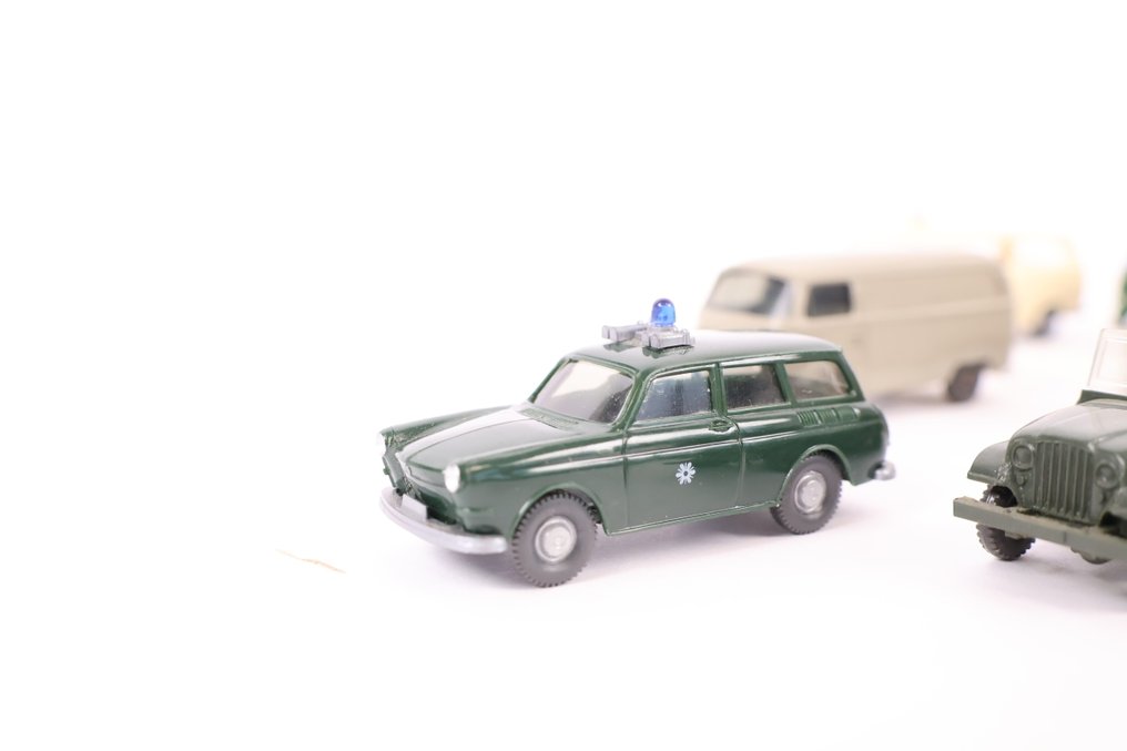 Wiking H0 - 模型火車車輛 (14) - 14件套，包括车辆，其中包括大众T1。 #4.3