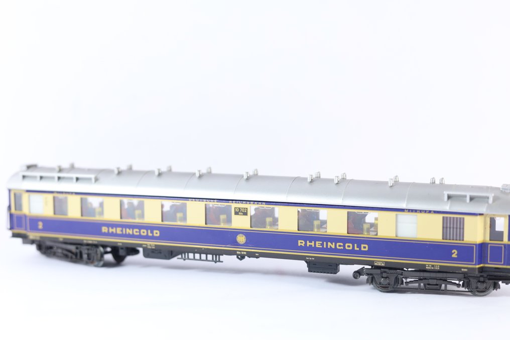 Märklin H0 - 4228 - Σετ επιβατικού τρένου μοντελισμού (1) - Σετ τρένων Rheingold Express, με φωτισμό LED - DRG #4.3