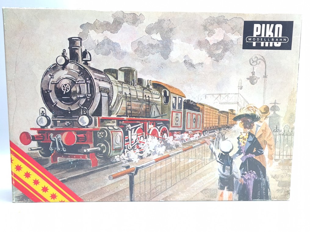 Piko H0 - 5/0727-000 - Σετ τρένων (1) - Τετραπλό σετ με τύπο 81.340 και 3 εμπορευματικά βαγόνια. - NMBS #1.0