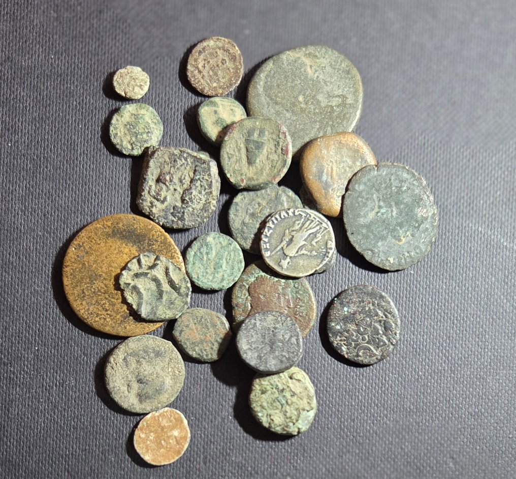 后罗马时期／拜占庭早期 24枚古币的收藏  (没有保留价) #2.1