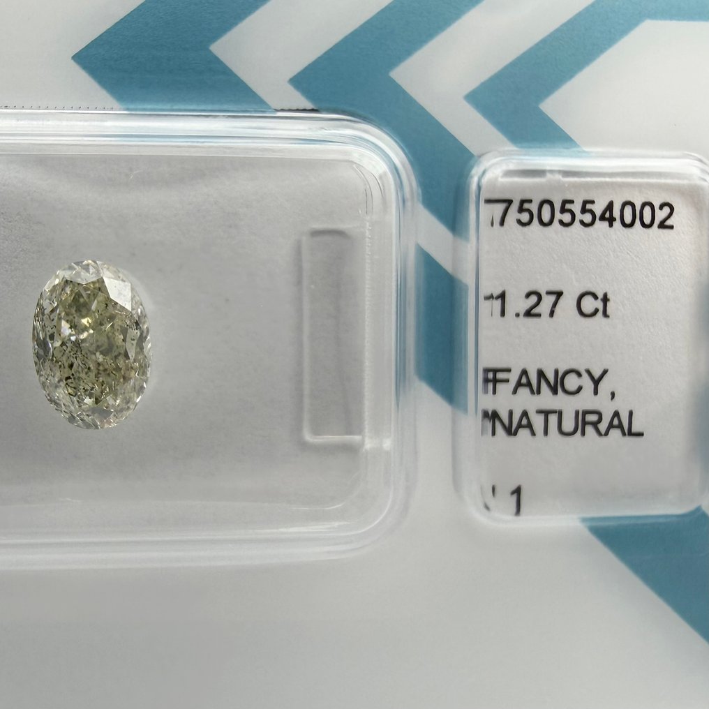 没有保留价 - 1 pcs 钻石  (天然色彩的)  - 1.27 ct - 椭圆形 - Fancy light 稍帶綠色的 黄色 - I1 内含一级 - 国际宝石研究院（IGI） #1.0