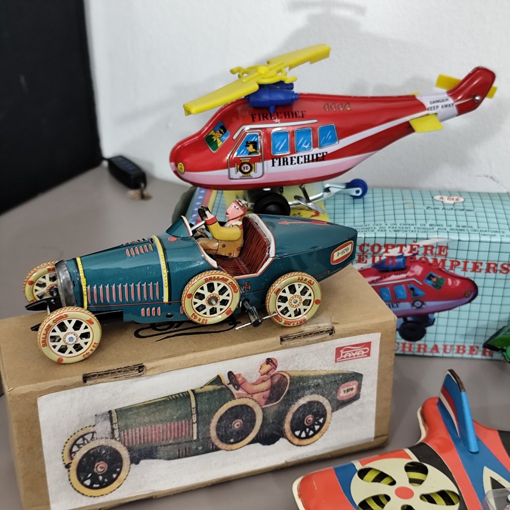 Takcu - Speelgoedauto USSR Toys, Various Examples - 1970-1980 - Rusland #2.1