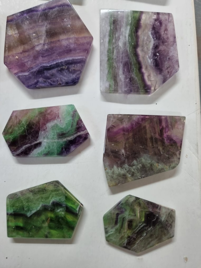 大批彩虹方解石板，尺寸为6.5 - 4.5厘米 磨光- 616 g #2.1