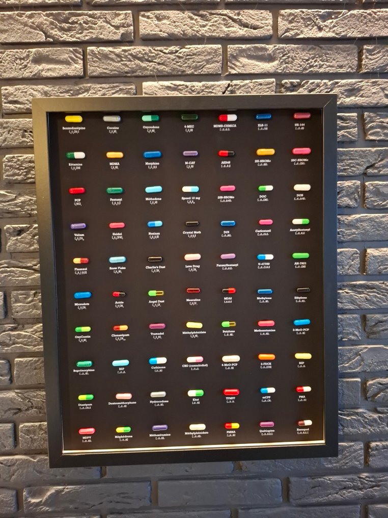 ELEMENTAL - Pills Menu - 42 x 52 cm #2.1
