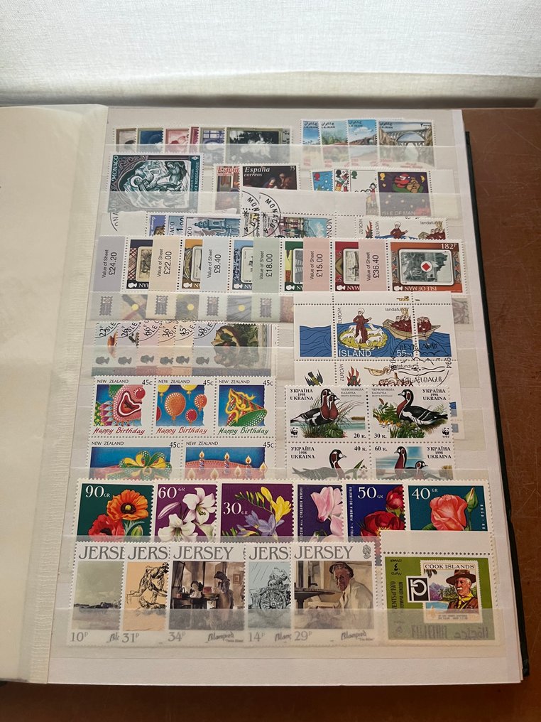 世界 1930/2010 - 巨大促销，具有非常高的类别。 #1.0