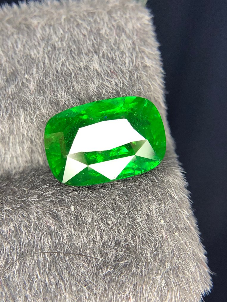 1 pcs  綠色 沙弗來石  - 5.52 ct - 國際有色寶石協會 (ICA GemLab) - 最佳作品 #89 #1.0