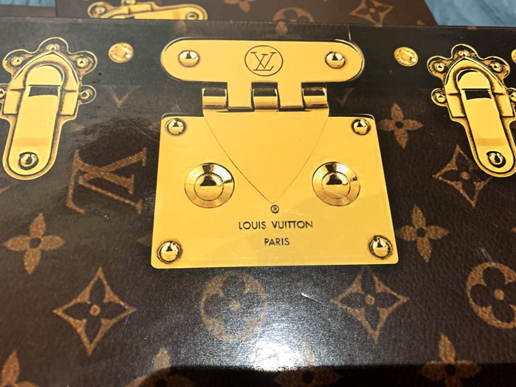 Box (3) - carton - L.V Monogram #1.0