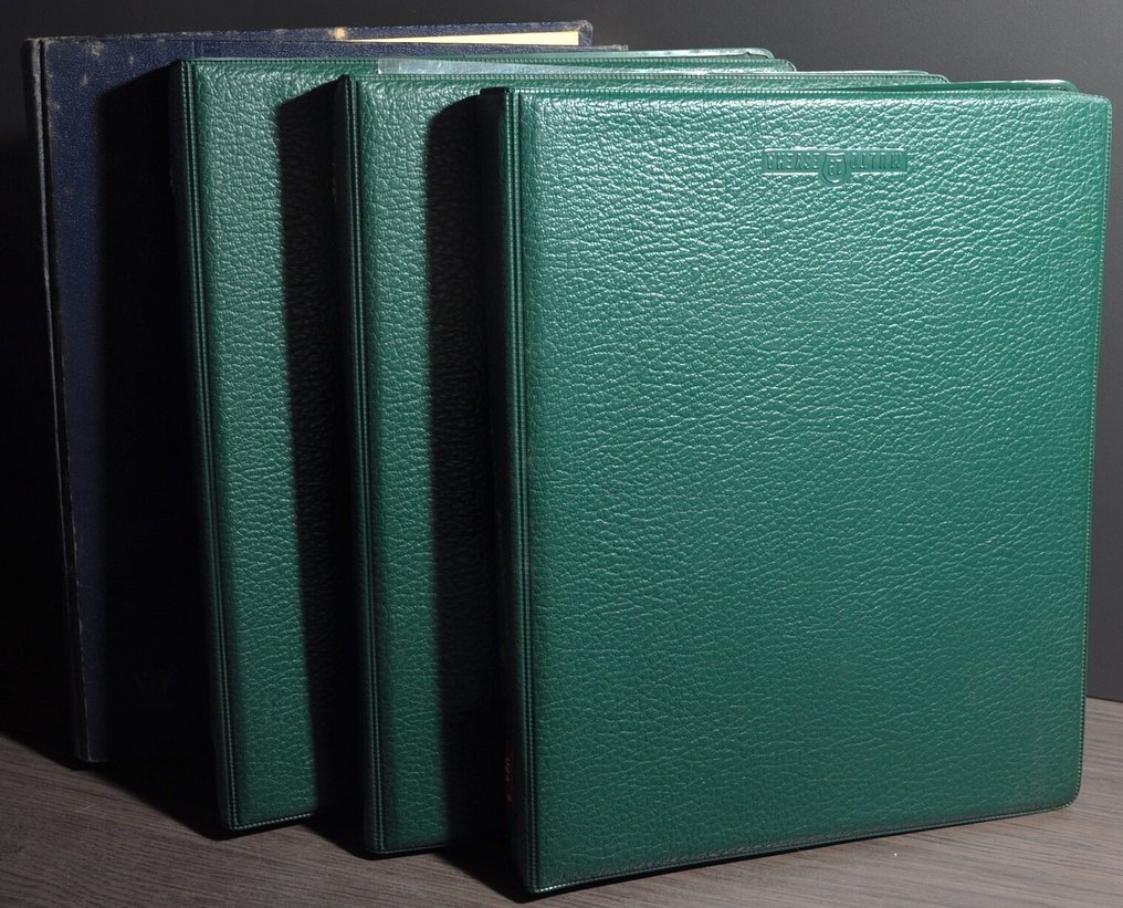 ΗΠΑ  - Συλλογή σε διάφορα albums και ένα stockbook (210 φωτογραφίες). #1.0